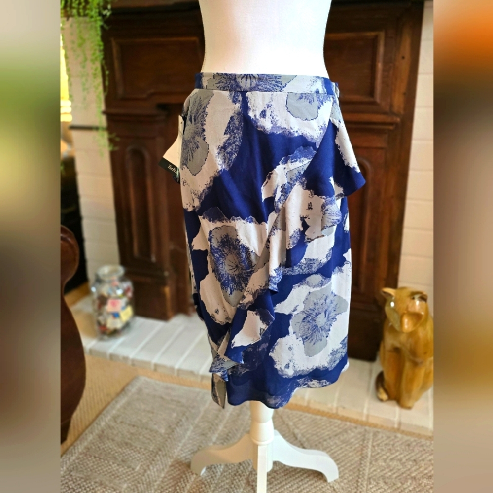 3.1 Phillip Lim 100% Silk Skirt Blue White Size 8 Midi for the RealReal - Picture 2 of 10